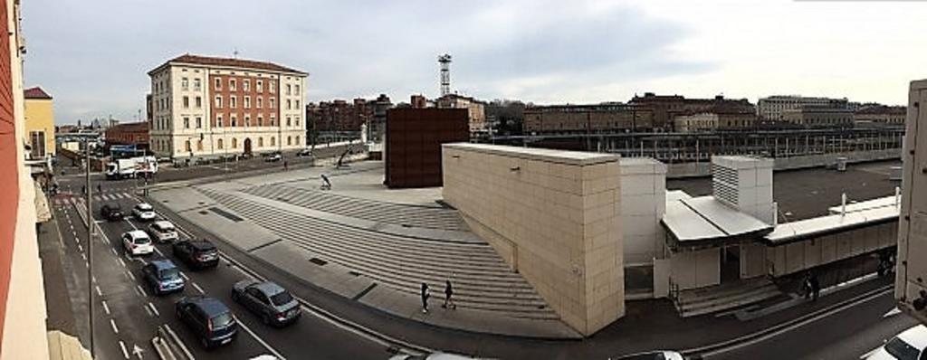 Farolfi Apartments Carracci Bologna Bagian luar foto